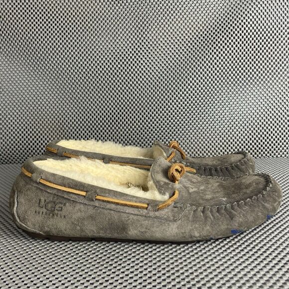 Ugg Dakota Moccasins Slippers Loafers Womens Size 10 Gray Leather Sheepskin - Picture 2 of 15
